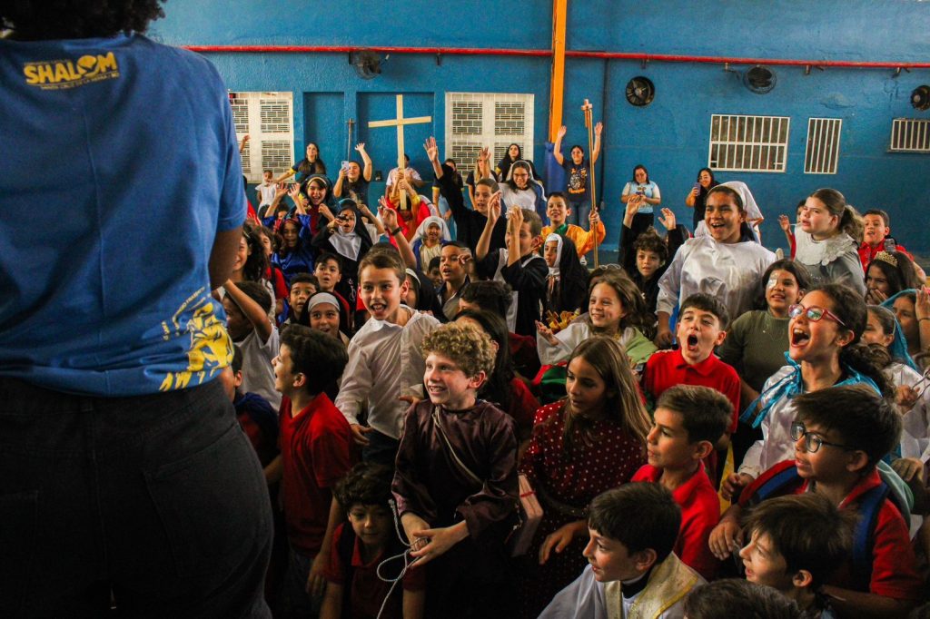 Holywins, o baile de Todos os Santos, acontece nesta sexta-feira, 31, no Colégio Shalom